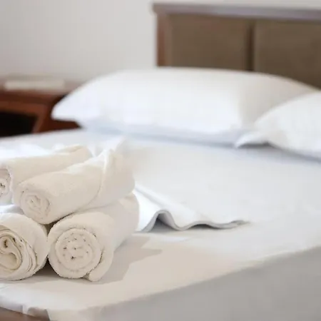 Mishel Hotel *